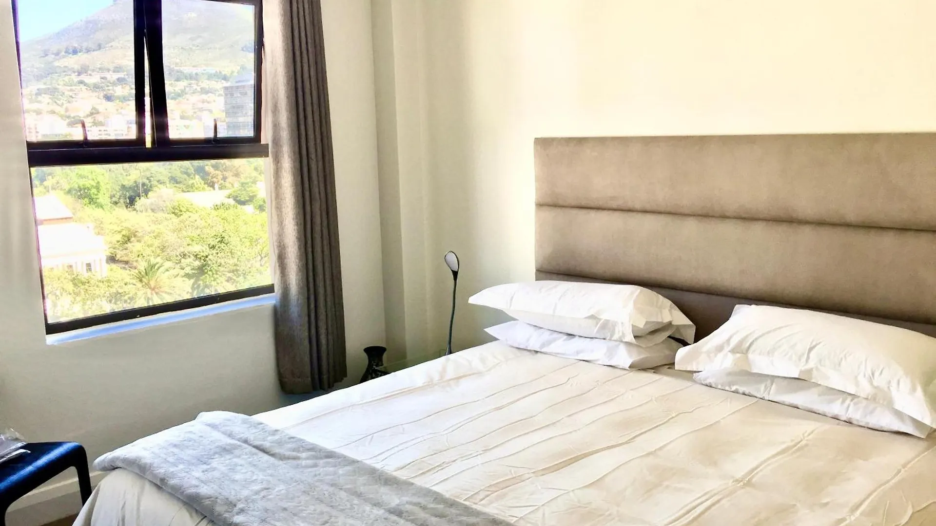 Avenue One Apartments Le Cap